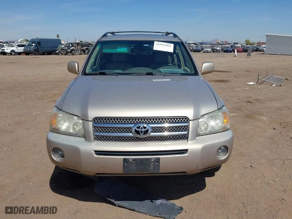 2006 Toyota Highlander Hybrid with VIN JTEDW21AX60009120, listed as a IAAI auction lot 41912964 with 304,205 mi miles. Bid and sale history available at carsss.com. Image 6.