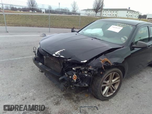 2014 Dodge Avenger SE z VIN 1C3CDZABXEN220282, wystawiony jako IAAI lot #35659755 z przebiegiem 191 584 mil mil oraz . Historia ofert i sprzedaży dostępna na DreamBid. Obrazek 6.