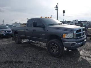 2004 Dodge 3500 ST with VIN 3D7LU38C84G204635, listed as a IAAI auction lot 41544580 with Not Provided miles. Bid and sale history available at carsss.com. Image 1.