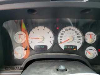 2002 Dodge 1500 z VIN 1D7HU18Z32J255342, wystawiony jako Copart lot #51678385 z przebiegiem 195 161 mil mil oraz Szkoda całkowita • Salvage title. Historia ofert i sprzedaży dostępna na DreamBid. Obrazek 9.