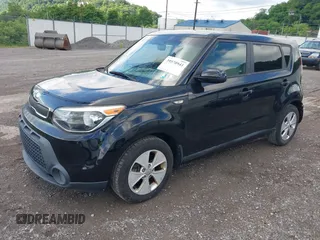 2014 Kia Soul with VIN KNDJN2A21E7743461, listed as a IAAI auction lot 39578941 with 35,724 mi miles. Bid and sale history available at carsss.com. Image 2.