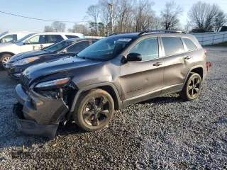 2017 Jeep Cherokee Sport with VIN 1C4PJLAB1HW669741, listed as a Copart auction lot 87357244 with 137,996 mi miles and Salvage Title. Bid and sale history available at carsss.com. Image 1.