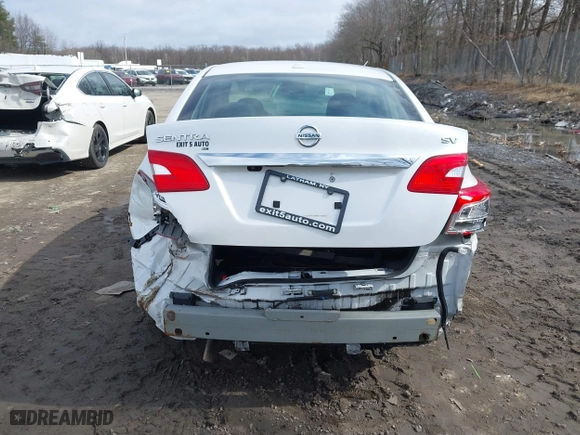2019 Nissan Sentra SR with VIN 3N1AB7AP3KY380708, listed as a IAAI auction lot 41846673 with 35,440 mi miles. Bid and sale history available at carsss.com. Image 6.
