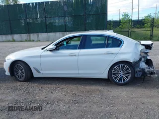 2018 BMW 5 Series 540i xDrive with VIN WBAJE7C58JWD52604, listed as a IAAI auction lot 42264240 with 107,454 mi miles and . Bid and sale history available at DreamBid. Image 14.