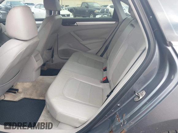 2012 Volkswagen Passat SE с VIN 1VWBH7A3XCC054344, выставлен на аукционе IAAI как лот 41290377 с пробегом 195 009 миль миль и . История ставок и продаж доступна на DreamBid. Изображение 8.