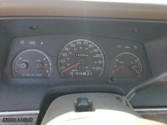 2000 Ford Crown Victoria with VIN 2FAFP73W0YX127395, listed as a Copart auction lot 72442494 with 123,999 mi miles and Salvage Title. Bid and sale history available at carsss.com. Image 9.