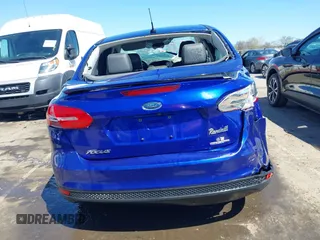 2015 Ford Focus SE with VIN 1FADP3F21FL321890, listed as a IAAI auction lot 41892087 with 193,772 mi miles and . Bid and sale history available at carsss.com. Image 17.