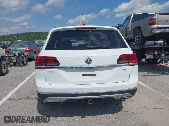 2019 Volkswagen Atlas SEL with VIN 1V2ER2CA0KC512305, listed as a IAAI auction lot 42400428 with 137,516 mi miles and . Bid and sale history available at DreamBid. Image 16.