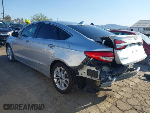 2019 Ford Fusion SEL with VIN 3FA6P0MU8KR148778, listed as a IAAI auction lot 41841745 with 182,074 mi miles and . Bid and sale history available at DreamBid. Image 3.