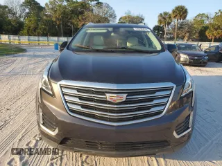 2017 Cadillac XT5 Luxury AWD z VIN 1GYKNDRSXHZ267282, wystawiony jako Copart lot #44536615 z przebiegiem Nie podano mil oraz Szkody całkowita. Historia ofert i sprzedaży dostępna na DreamBid. Obrazek 5.