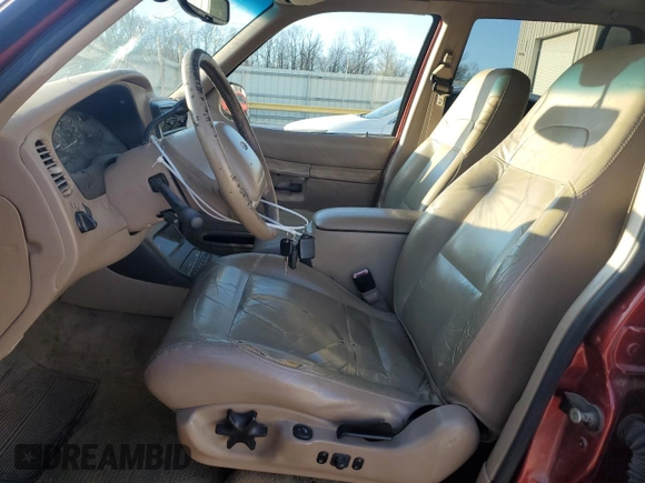 2001 Ford Explorer Eddie Bauer z VIN 1FMZU84P81UB51403, wystawiony jako Copart lot #50098005 z przebiegiem 212 906 mil mil oraz Szkoda całkowita • Salvage title. Historia ofert i sprzedaży dostępna na DreamBid. Obrazek 7.