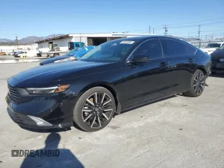 2024 Honda Accord Touring z VIN 1HGCY2F88RA006992, wystawiony jako Copart lot #49343085 z przebiegiem 39 569 mil mil oraz Szkoda całkowita • Salvage title. Historia ofert i sprzedaży dostępna na DreamBid. Obrazek 1.