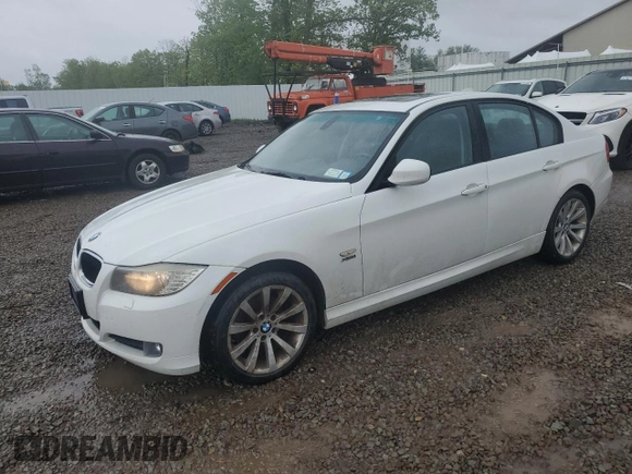 2011 BMW 3 Series 328i xDrive z VIN WBAPK5G59BNN79984, wystawiony jako Copart lot #57904565 z przebiegiem 134 832 mil mil oraz Czysty tytuł • Clean title. Historia ofert i sprzedaży dostępna na DreamBid. Obrazek 1.