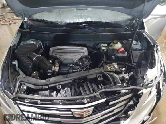 2018 Cadillac XT5 AWD with VIN 1GYKNBRS6JZ193224, listed as a Copart auction lot 44047695 with 105,654 mi miles and Salvage title. Bid and sale history available at DreamBid. Image 11.