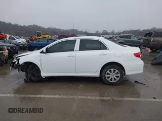 2013 Toyota Corolla L with VIN JTDBU4EE9DJ123367, listed as a IAAI auction lot 41687153 with 49,007 mi miles. Bid and sale history available at carsss.com. Image 13.