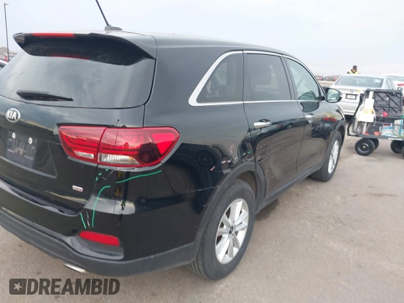 2019 Kia Sorento LX with VIN 5XYPG4A36KG558975, listed as a IAAI auction lot 42065481 with 49,867 mi miles and . Bid and sale history available at carsss.com. Image 6.