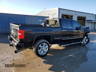 2019 GMC Sierra 2500HD Denali with VIN 1GT12SEY9KF197680, listed as a Copart auction lot 43389545 with 0 mi miles and Non Repairable. Bid and sale history available at carsss.com. Image 3.