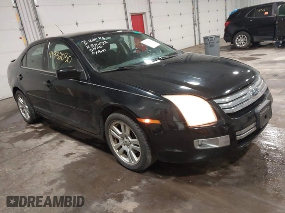 2007 Ford Fusion SEL with VIN 3FAHP02137R193541, listed as a IAAI auction lot 41932030 with 158,809 mi miles. Bid and sale history available at carsss.com. Image 1.