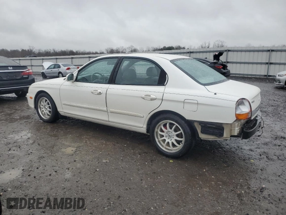 1999 Hyundai Sonata GLS with VIN KMHWF35VXXA049804, listed as a Copart auction lot 44175995 with 123,322 mi miles and Salvage Title. Bid and sale history available at carsss.com. Image 2.