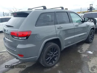 2022 Jeep Grand Cherokee WK Laredo E with VIN 1C4RJFAG4NC143834, listed as a IAAI auction lot 41778743 with 33,018 mi miles. Bid and sale history available at carsss.com. Image 4.