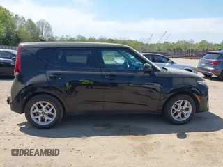 2022 Kia Soul LX with VIN KNDJ23AU6N7178009, listed as a IAAI auction lot 42066632 with 58,861 mi miles and . Bid and sale history available at DreamBid. Image 13.