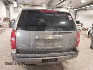 2013 Chevrolet Suburban LT with VIN 1GNSKJE76DR375916, listed as a IAAI auction lot 41588724 with 281,808 mi miles. Bid and sale history available at carsss.com. Image 17.