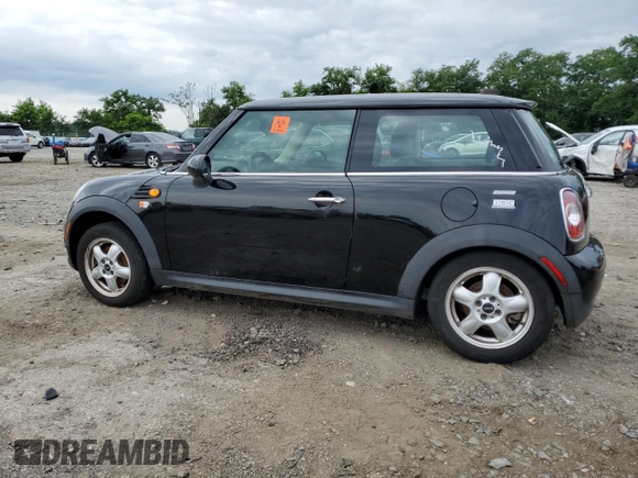 2012 MINI Hardtop with VIN WMWSU3C54CT367604, listed as a Copart auction lot 64897735 with Not provided miles and Clean title. Bid and sale history available at DreamBid. Image 2.