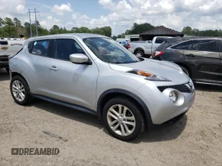 2015 Nissan Juke SL z VIN JN8AF5MV8FT561726, wystawiony jako Copart lot #58220545 z przebiegiem 106 706 mil mil oraz Szkody całkowita. Historia ofert i sprzedaży dostępna na DreamBid. Obrazek 4.