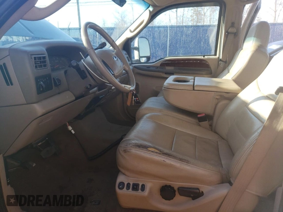 2004 Ford F-350 XL z VIN 1FTSW31P74EB59689, wystawiony jako Copart lot #87101184 z przebiegiem 240 134 mil mil oraz Szkoda całkowita • Salvage title. Historia ofert i sprzedaży dostępna na DreamBid. Obrazek 7.