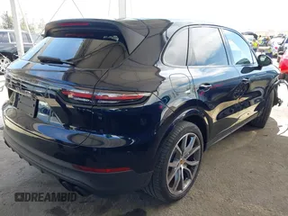 2023 Porsche Cayenne с VIN WP1AA2AY3PDA03428, выставлен на аукционе IAAI как лот 42003079 с пробегом 2 564 миль миль и . История ставок и продаж доступна на DreamBid. Изображение 4.