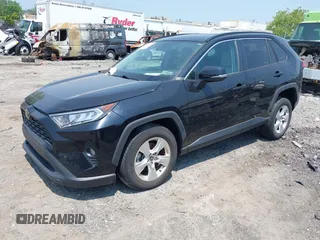 2021 Toyota RAV4 XLE with VIN 2T3P1RFV4MC255062, listed as a IAAI auction lot 42371268 with 34,285 mi miles and . Bid and sale history available at DreamBid. Image 18.