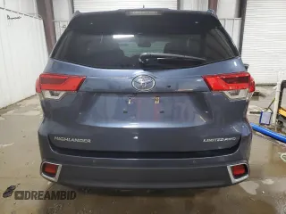 2017 Toyota Highlander Limited z VIN 5TDDZRFH4HS459601, wystawiony jako Copart lot #60559765 z przebiegiem 57 330 mil mil oraz Szkoda całkowita • Salvage title. Historia ofert i sprzedaży dostępna na DreamBid. Obrazek 6.