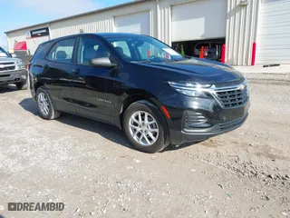 2022 Chevrolet Equinox LS with VIN 2GNAXHEV4N6142831, listed as a IAAI auction lot 41145280 with 33,960 mi miles. Bid and sale history available at carsss.com. Image 1.