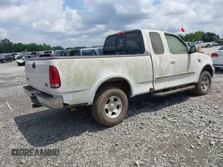 2003 Ford F-150 XL z VIN 1FTRX18W03NA25313, wystawiony jako IAAI lot #42147555 z przebiegiem 143 837 mil mil oraz . Historia ofert i sprzedaży dostępna na DreamBid. Obrazek 4.