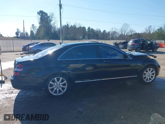 2007 Mercedes-Benz S 550 z VIN WDDNG71X97A055370, wystawiony jako IAAI lot #41163602 z przebiegiem 186 797 mil mil oraz . Historia ofert i sprzedaży dostępna na DreamBid. Obrazek 14.