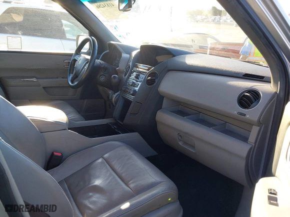 2012 Honda Pilot EX-L with VIN 5FNYF3H58CB038956, listed as a IAAI auction lot 41834286 with 176,093 mi miles. Bid and sale history available at carsss.com. Image 5.