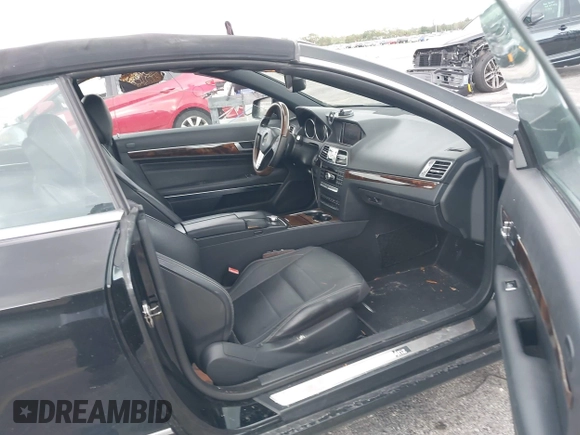 2014 Mercedes-Benz E 350 with VIN WDDKK5KF7EF240724, listed as a IAAI auction lot 42469727 with 116,174 mi miles and . Bid and sale history available at DreamBid. Image 5.