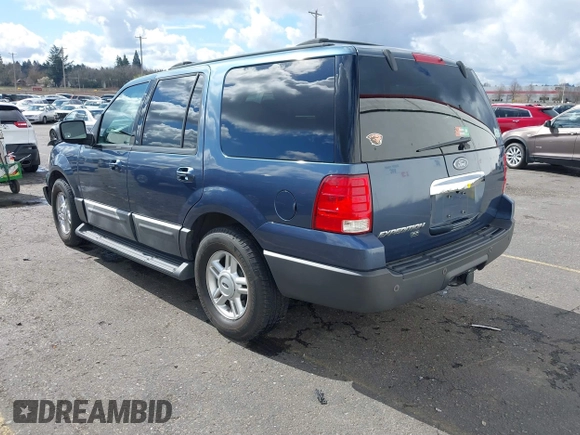2004 Ford Expedition Special Service with VIN 1FMFU16L24LA56074, listed as a IAAI auction lot 41803262 with 86,169 mi miles. Bid and sale history available at carsss.com. Image 3.