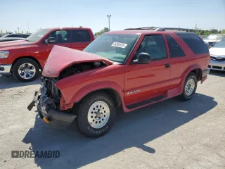 1996 Chevrolet Blazer with VIN 1GNCT18W2TK201658, listed as a Copart auction lot 56384935 with 111,957 mi miles and Clean title. Bid and sale history available at DreamBid. Image 1.