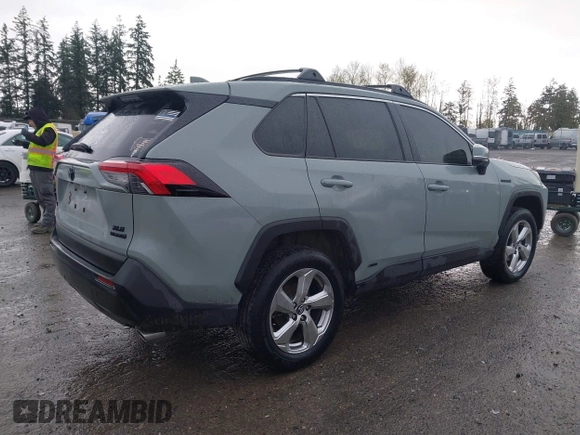 2021 Toyota RAV4 Hybrid LE with VIN 4T3B6RFVXMU011748, listed as a IAAI auction lot 41964676 with 78,001 mi miles. Bid and sale history available at carsss.com. Image 4.