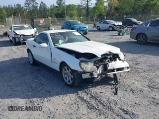 1998 Mercedes-Benz SLK-Class with VIN WDBKK47F8WF035782, listed as a IAAI auction lot 41963358 with 117,545 mi miles. Bid and sale history available at carsss.com. Image 1.