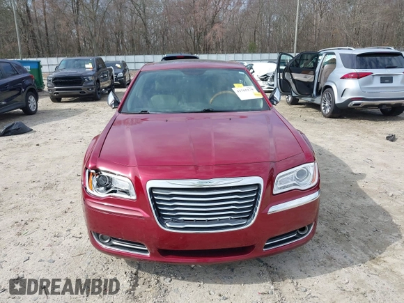 2014 Chrysler 300 C z VIN 2C3CCAEG3EH355185, wystawiony jako IAAI lot #41765179 z przebiegiem 243 059 mil mil oraz . Historia ofert i sprzedaży dostępna na DreamBid. Obrazek 12.