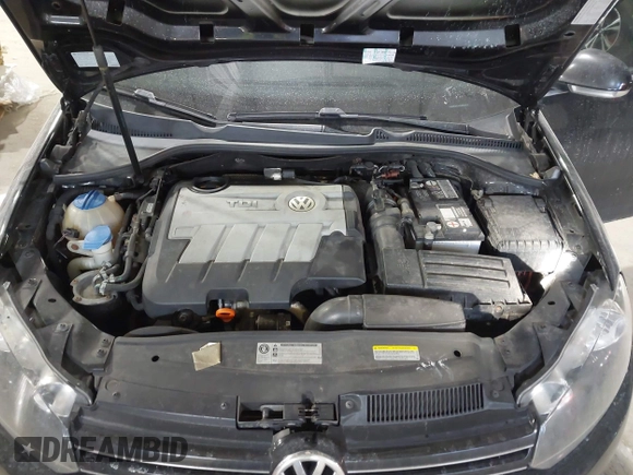 2014 Volkswagen Jetta TDI w/Sunroof z VIN 3VWPL7AJXEM602802, wystawiony jako IAAI lot #41357531 z przebiegiem 156 067 mil mil oraz . Historia ofert i sprzedaży dostępna na DreamBid. Obrazek 10.