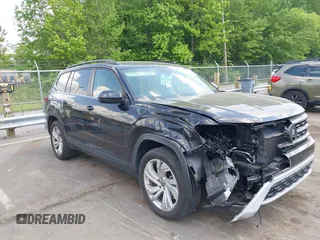 2022 Volkswagen Atlas SE z VIN 1V2JR2CA5NC512772, wystawiony jako IAAI lot #42162099 z przebiegiem 44 581 mil mil oraz . Historia ofert i sprzedaży dostępna na DreamBid. Obrazek 1.