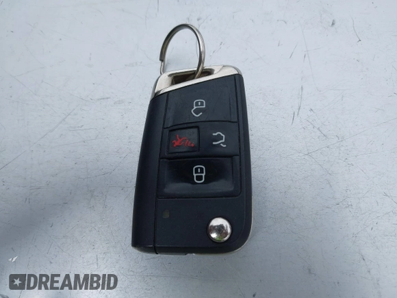 2018 Volkswagen Tiguan SEL with VIN 3VV3B7AX9JM031453, listed as a IAAI auction lot 42084781 with 82,931 mi miles and . Bid and sale history available at DreamBid. Image 11.