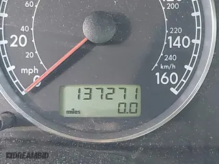 2003 Volkswagen Passat GLX with VIN WVWTH63B43P299509, listed as a IAAI auction lot 41775005 with 137,271 mi miles. Bid and sale history available at carsss.com. Image 7.