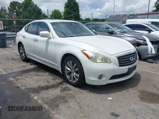 2012 Infiniti M z VIN JN1BY1AP7CM333265, wystawiony jako IAAI lot #42513777 z przebiegiem 149 981 mil mil oraz . Historia ofert i sprzedaży dostępna na DreamBid. Obrazek 1.