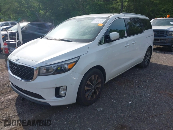 2016 Kia Sedona SX with VIN KNDMC5C12G6141461, listed as a IAAI auction lot 42200862 with 183,859 mi miles and . Bid and sale history available at carsss.com. Image 2.