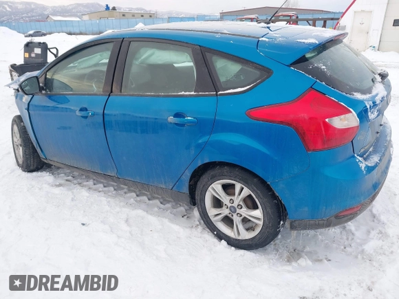 2014 Ford Focus SE with VIN 1FADP3K22EL176833, listed as a IAAI auction lot 41509937 with Not Provided miles. Bid and sale history available at carsss.com. Image 3.