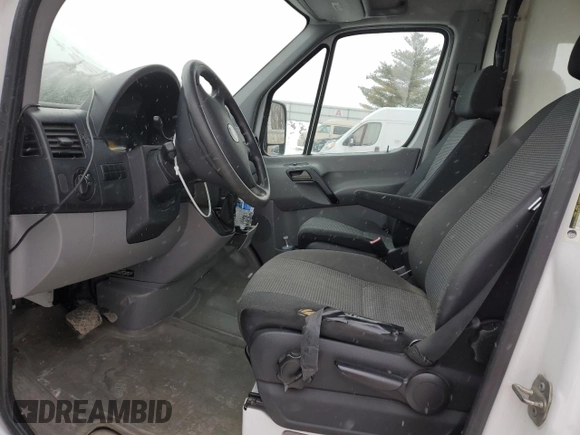 2013 Freightliner Sprinter with VIN WDYPE8CC2D5732647, listed as a Copart auction lot 41772065 with 182,720 mi miles and Clean Title. Bid and sale history available at DreamBid. Image 7.